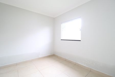 Quarto 1 de casa para alugar com 2 quartos, 50m² em Jardim Europa, Uberlândia