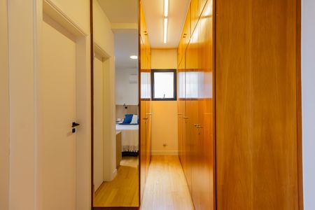 Apartamento para alugar com 112m², 3 quartos e 2 vagas Apartamento para alugar com 112m², 3 quartos e 2 vagasCloset da suíte