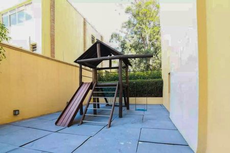 Apartamento para alugar com 112m², 3 quartos e 2 vagas Apartamento para alugar com 112m², 3 quartos e 2 vagasÁrea comum - Playground