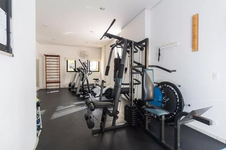 Apartamento para alugar com 112m², 3 quartos e 2 vagas Apartamento para alugar com 112m², 3 quartos e 2 vagasÁrea comum - Academia