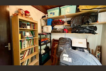 Casa à venda com 150m², 3 quartos e 3 vagas Casa à venda com 150m², 3 quartos e 3 vagasEdícula 1