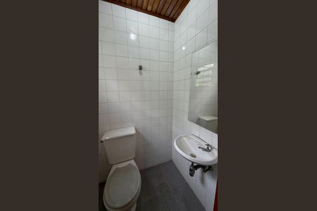 Casa à venda com 150m², 3 quartos e 3 vagas Casa à venda com 150m², 3 quartos e 3 vagasBanheiro - Edícula