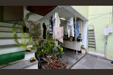 Casa à venda com 150m², 3 quartos e 3 vagas Casa à venda com 150m², 3 quartos e 3 vagasÁrea de Serviço 2