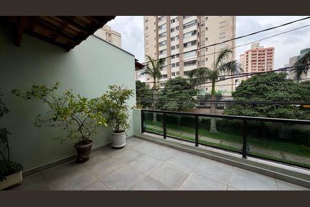 Casa à venda com 150m², 3 quartos e 3 vagas Casa à venda com 150m², 3 quartos e 3 vagasVaranda 2