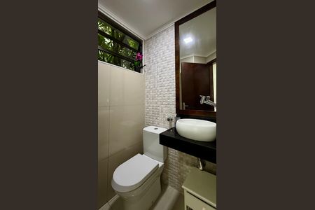 Casa à venda com 150m², 3 quartos e 3 vagas Casa à venda com 150m², 3 quartos e 3 vagasBanheiro 3