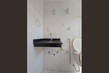 Casa para alugar com 410m², 5 quartos e 2 vagasbanheiro quarto 1