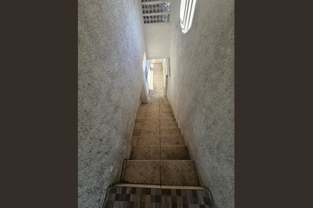 Casa para alugar com 410m², 5 quartos e 2 vagasescada 