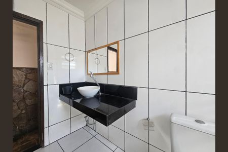 Casa para alugar com 410m², 5 quartos e 2 vagasBanheiro Corredor