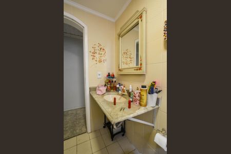 Casa para alugar com 185m², 3 quartos e 2 vagasBanheiro Social