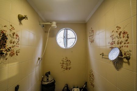 Casa para alugar com 185m², 3 quartos e 2 vagasBanheiro Social