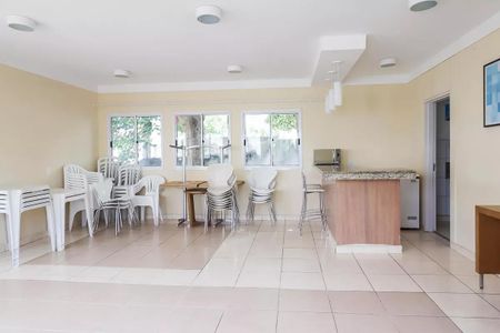 Apartamento para alugar com 42m², 2 quartos e 1 vaga Apartamento para alugar com 42m², 2 quartos e 1 vagaÁrea comum - Salão de Festas