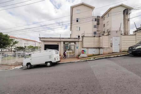 Apartamento para alugar com 42m², 2 quartos e 1 vaga Apartamento para alugar com 42m², 2 quartos e 1 vagaFachada