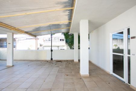 Apartamento para alugar com 42m², 2 quartos e 1 vaga Apartamento para alugar com 42m², 2 quartos e 1 vagaÁrea comum - Salão de Festas