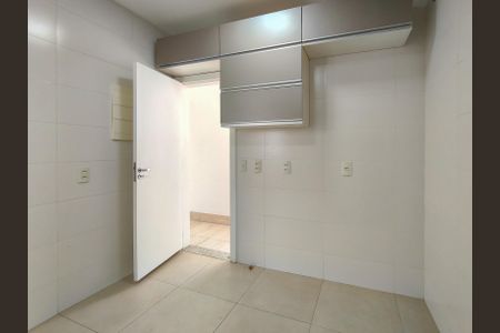 Apartamento para alugar com 123m², 3 quartos e sem vaga Apartamento para alugar com 123m², 3 quartos e sem vagaCozinha
