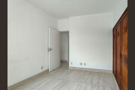 Apartamento para alugar com 123m², 3 quartos e sem vaga Apartamento para alugar com 123m², 3 quartos e sem vagaQuarto 1