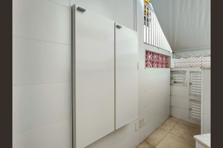 Apartamento para alugar com 123m², 3 quartos e sem vaga Apartamento para alugar com 123m², 3 quartos e sem vagaÁrea de Serviço