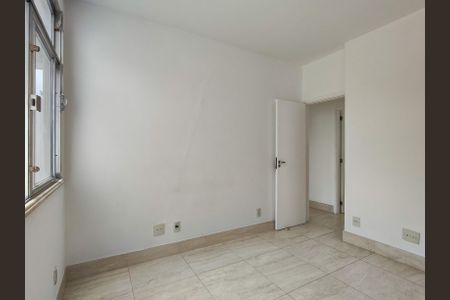 Apartamento para alugar com 123m², 3 quartos e sem vaga Apartamento para alugar com 123m², 3 quartos e sem vagaQuarto 1