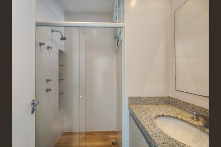 Apartamento para alugar com 123m², 3 quartos e sem vaga Apartamento para alugar com 123m², 3 quartos e sem vagaBanheiro da Suíte
