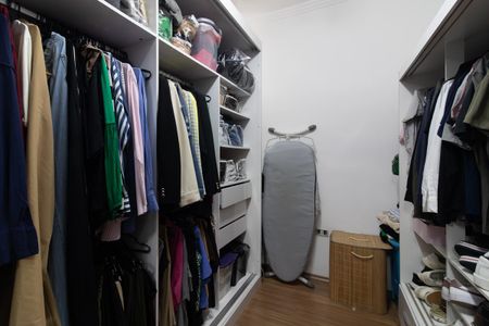 Casa para alugar com 300m², 3 quartos e 2 vagas Casa para alugar com 300m², 3 quartos e 2 vagasQuarto 2