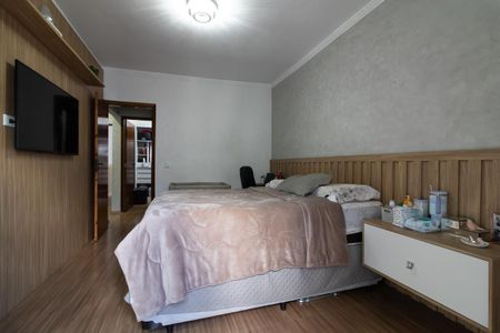 Casa para alugar com 300m², 3 quartos e 2 vagas Casa para alugar com 300m², 3 quartos e 2 vagasSuíte