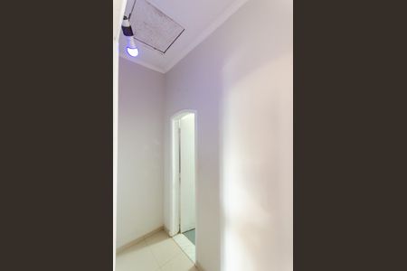 Casa para alugar com 576m², 4 quartos e 4 vagasCorredor