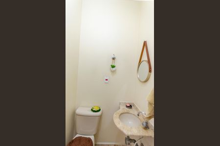 Casa para alugar com 576m², 4 quartos e 4 vagasLavabo