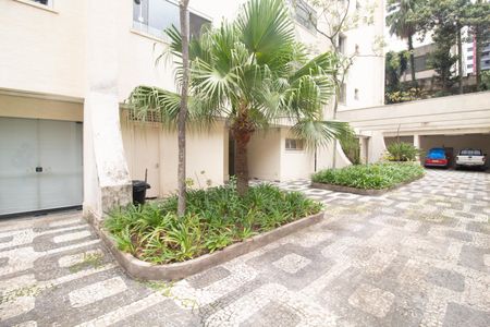 Apartamento para alugar com 75m², 2 quartos e 1 vaga