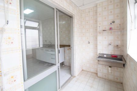 Apartamento para alugar com 75m², 2 quartos e 1 vaga