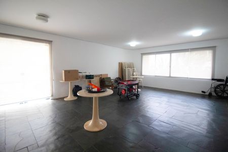 Apartamento para alugar com 75m², 2 quartos e 1 vaga