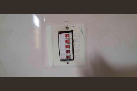 Casa para alugar com 75m², 1 quarto e sem vagaQuadro de Luz