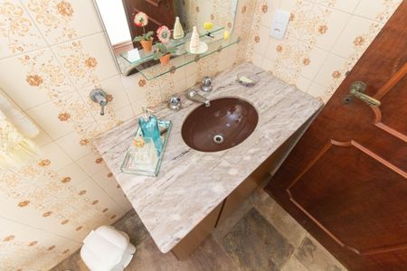 Casa à venda com 465m², 4 quartos e 6 vagas Casa à venda com 465m², 4 quartos e 6 vagasLAVABO