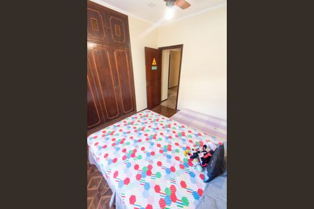 Casa à venda com 465m², 4 quartos e 6 vagas Casa à venda com 465m², 4 quartos e 6 vagasQUARTO 2