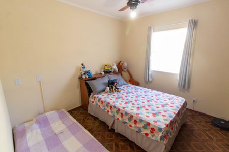 Casa à venda com 465m², 4 quartos e 6 vagas Casa à venda com 465m², 4 quartos e 6 vagasQUARTO 2