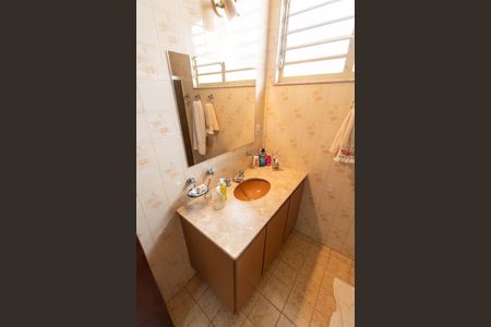 Casa à venda com 465m², 4 quartos e 6 vagas Casa à venda com 465m², 4 quartos e 6 vagasBANHEIRO SOCIAL