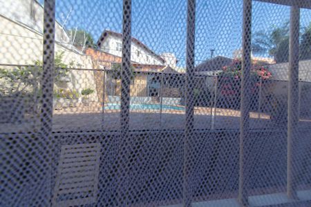 Casa à venda com 465m², 4 quartos e 6 vagas Casa à venda com 465m², 4 quartos e 6 vagasVISTA DO QUARTO 2