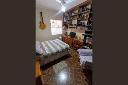 Casa à venda com 465m², 4 quartos e 6 vagas Casa à venda com 465m², 4 quartos e 6 vagasQUARTO 1