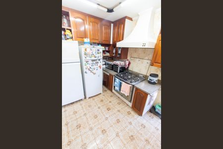 Casa à venda com 465m², 4 quartos e 6 vagas Casa à venda com 465m², 4 quartos e 6 vagasCOZINHA