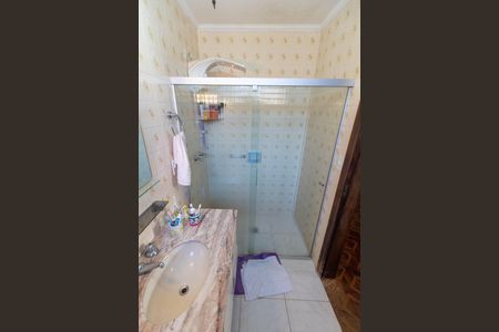 Casa à venda com 465m², 4 quartos e 6 vagas Casa à venda com 465m², 4 quartos e 6 vagasBANHEIRO DA SUITE