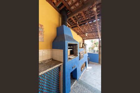 Casa à venda com 465m², 4 quartos e 6 vagas Casa à venda com 465m², 4 quartos e 6 vagasÁREA EXTERNA GOURMET FUNDOS