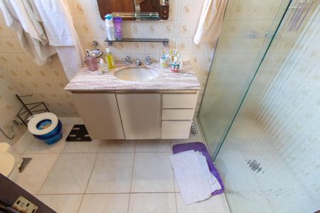 Casa à venda com 465m², 4 quartos e 6 vagas Casa à venda com 465m², 4 quartos e 6 vagasBANHEIRO DA SUITE