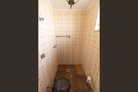 Casa à venda com 465m², 4 quartos e 6 vagas Casa à venda com 465m², 4 quartos e 6 vagasLAVABO