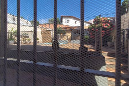 Casa à venda com 465m², 4 quartos e 6 vagas Casa à venda com 465m², 4 quartos e 6 vagasVISTA DA SUITE