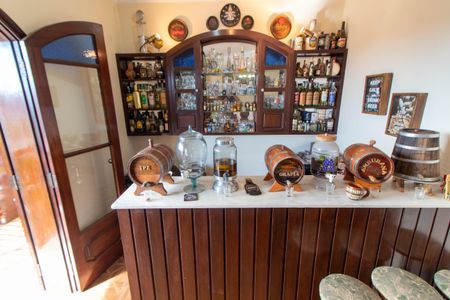 Casa à venda com 465m², 4 quartos e 6 vagas Casa à venda com 465m², 4 quartos e 6 vagasSALA DE ESTAR