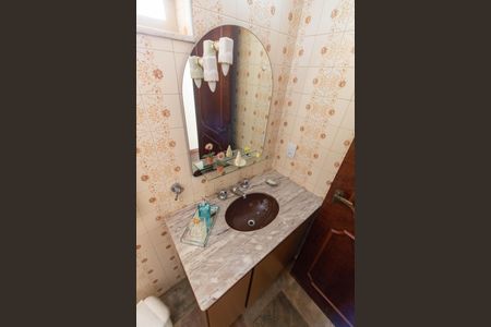 Casa à venda com 465m², 4 quartos e 6 vagas Casa à venda com 465m², 4 quartos e 6 vagasLAVABO