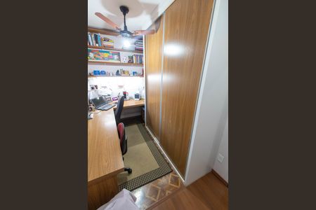 Casa à venda com 465m², 4 quartos e 6 vagas Casa à venda com 465m², 4 quartos e 6 vagasQUARTO 4