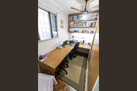 Casa à venda com 465m², 4 quartos e 6 vagas Casa à venda com 465m², 4 quartos e 6 vagasQUARTO 4