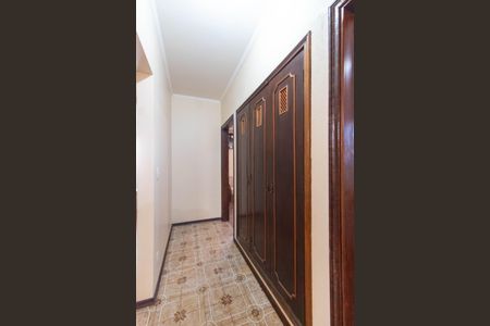 Casa à venda com 465m², 4 quartos e 6 vagas Casa à venda com 465m², 4 quartos e 6 vagasQUARTO 4