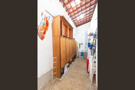 Casa à venda com 465m², 4 quartos e 6 vagas Casa à venda com 465m², 4 quartos e 6 vagasLAVANDERIA FUNDOS