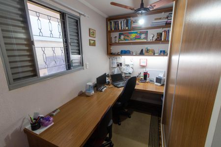 Casa à venda com 465m², 4 quartos e 6 vagas Casa à venda com 465m², 4 quartos e 6 vagasQUARTO 4