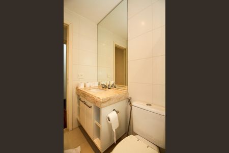 Apartamento para alugar com 175m², 4 quartos e 3 vagasBanheiro da Suíte 1